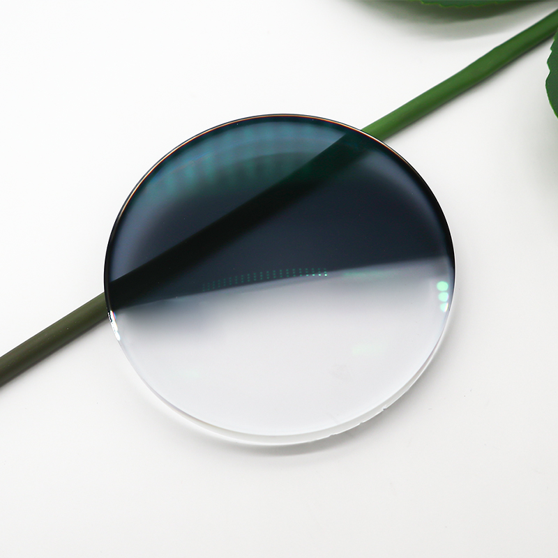 1.56 Lentille photochromique SHMC