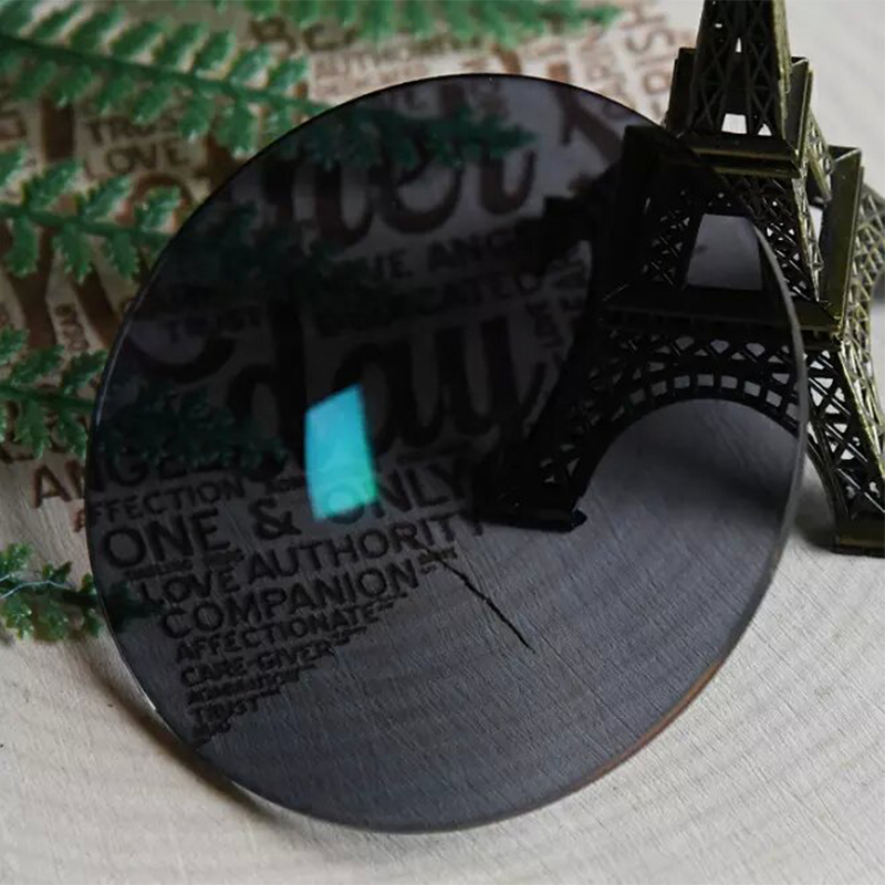 Verres unifocaux photochromiques semi-finis 1,60